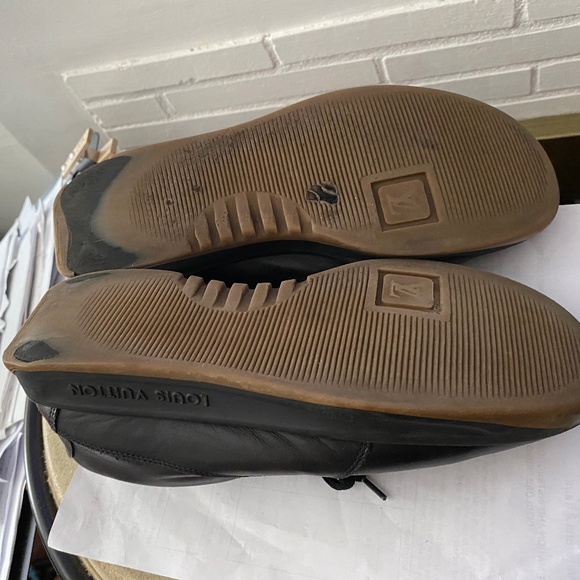 LOUIS VUITTON BLACK LEATHER FASHION RUBBER SHOES SIZE 37-7 ITALY LACED - Picture 8 of 8